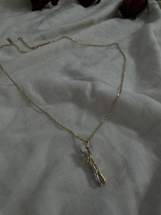 Sarılan Çift Kolyesi